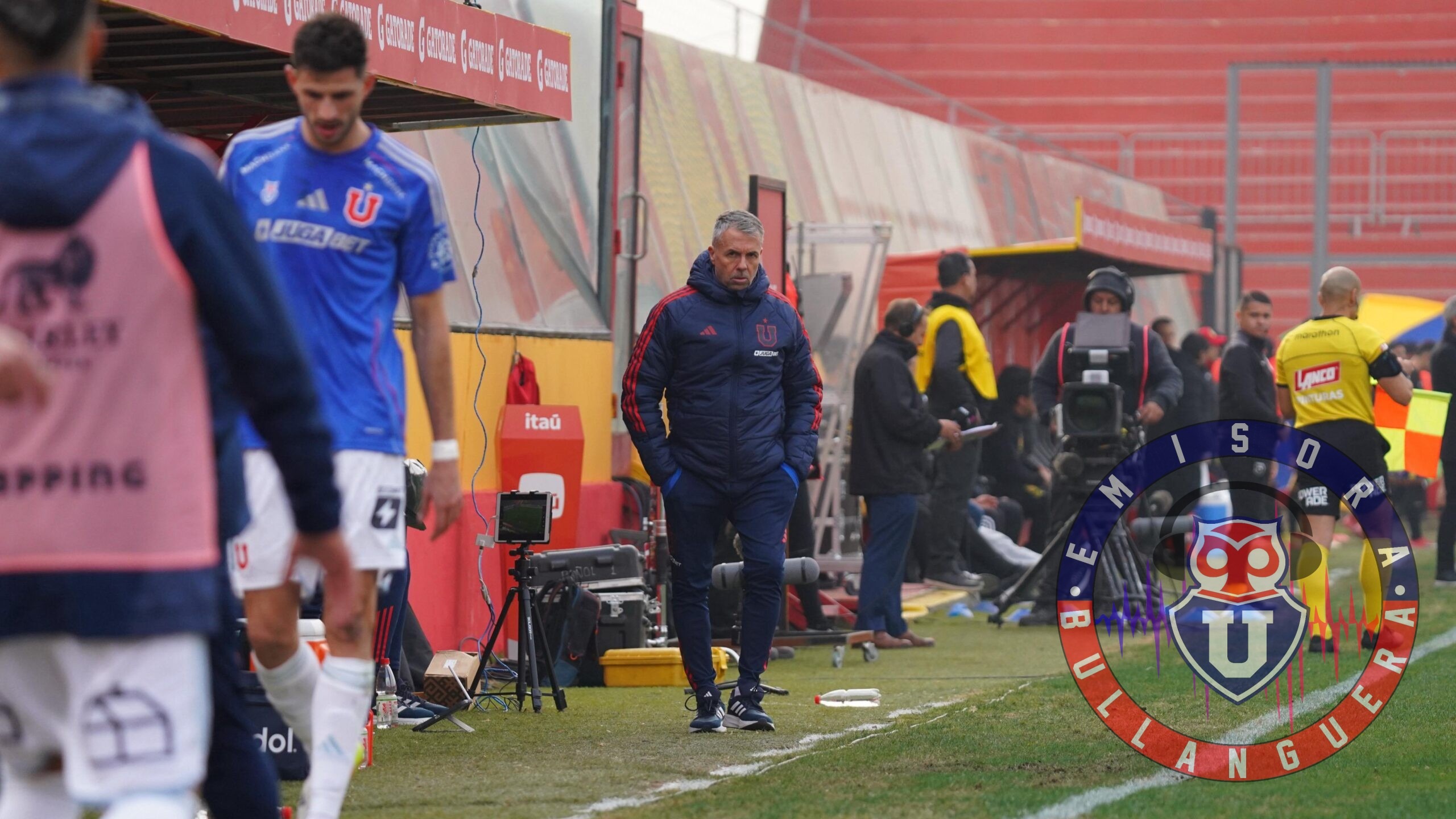 Gustavo Álvarez le advierte a su plantel ante seguidilla de expulsiones: “Así es muy complejo”