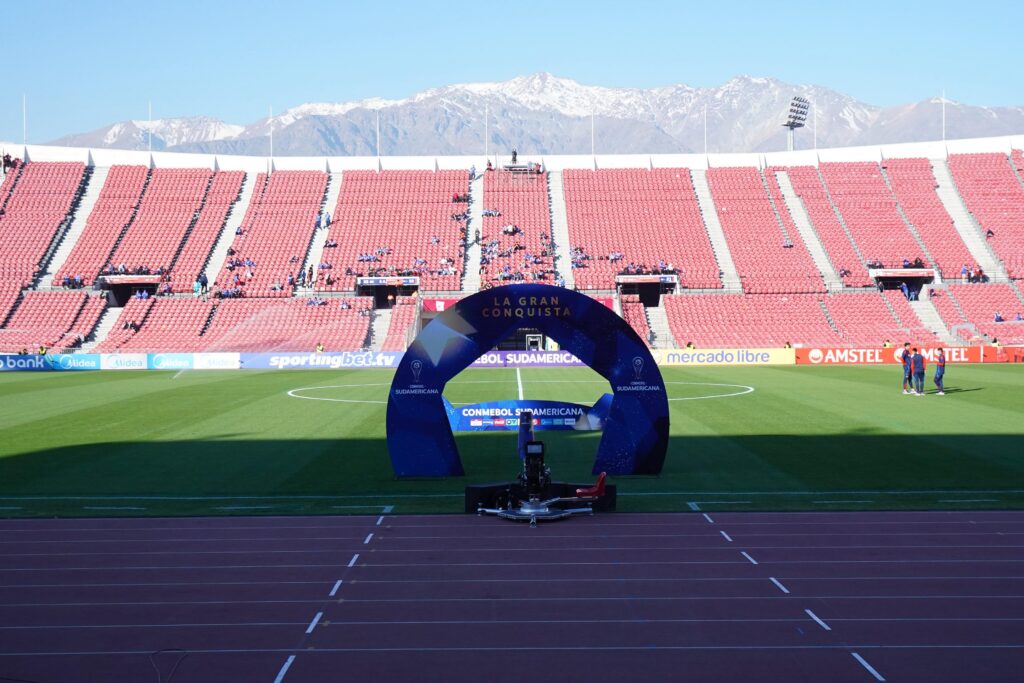 El IND dio el ok para que la U reciba a Lanús en el Estadio Nacional (Cristian Cona - EB)