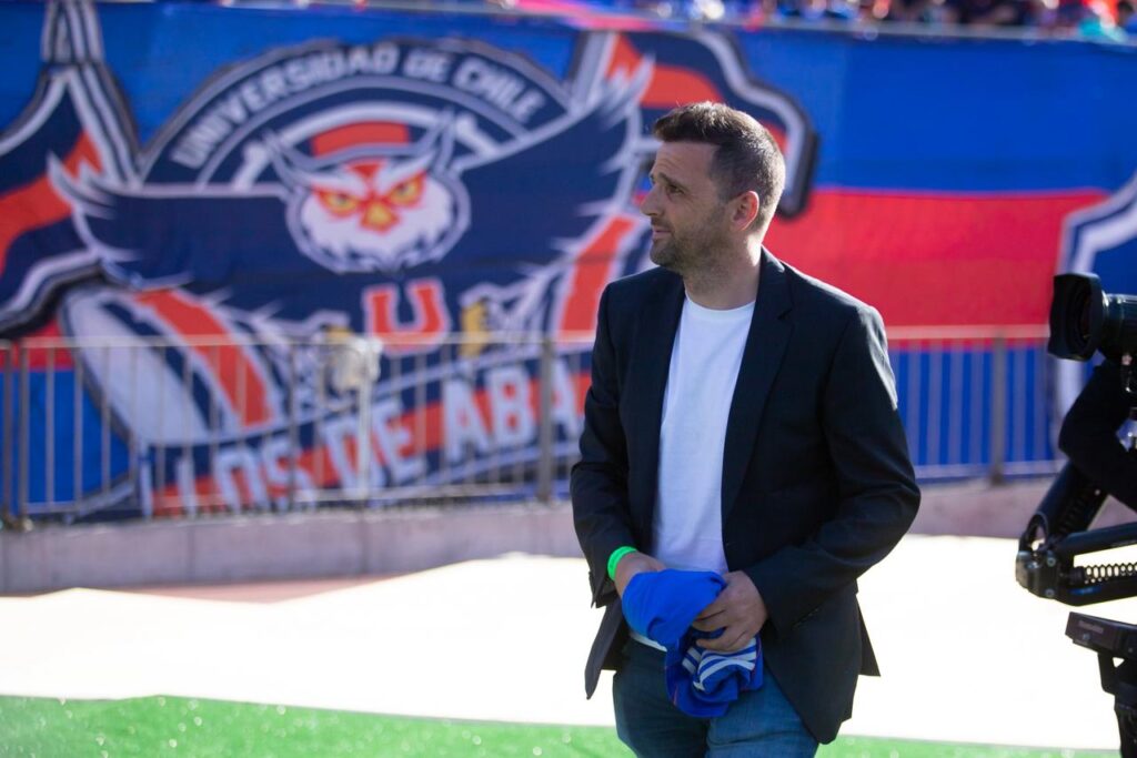 Walter Montillo se despide del fútbol en el Estadio Nacional (Guillermo Rivas - EB)