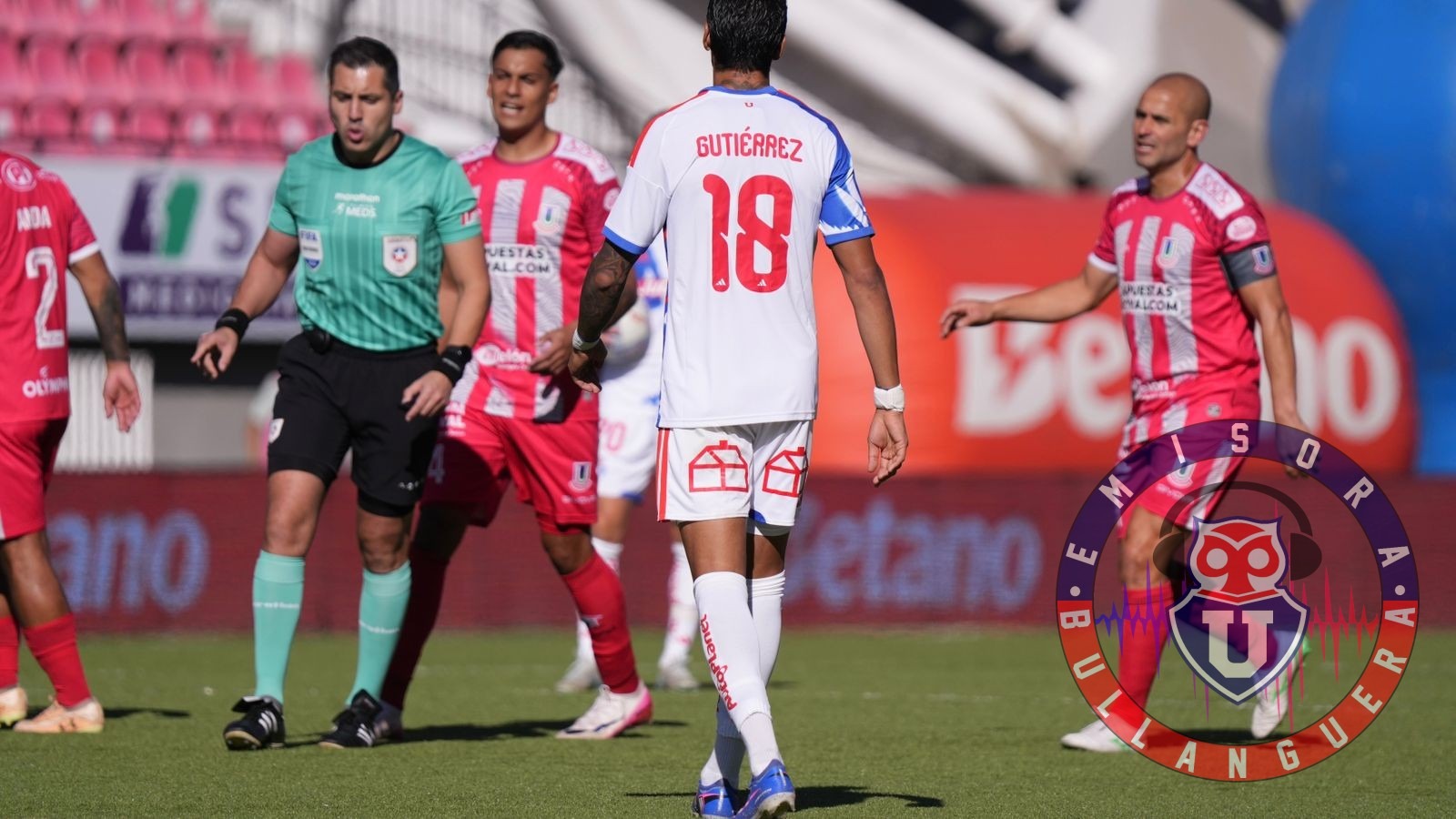 El plantel de la U cayó con todo nuevamente sobre el arbitraje: “No se jugó nada”